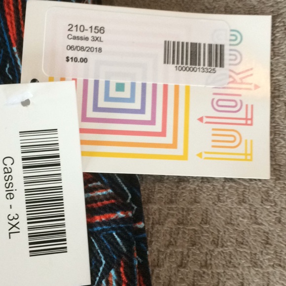 LuLaRoe Cassie skirt Size 3XL - Picture 7 of 7
